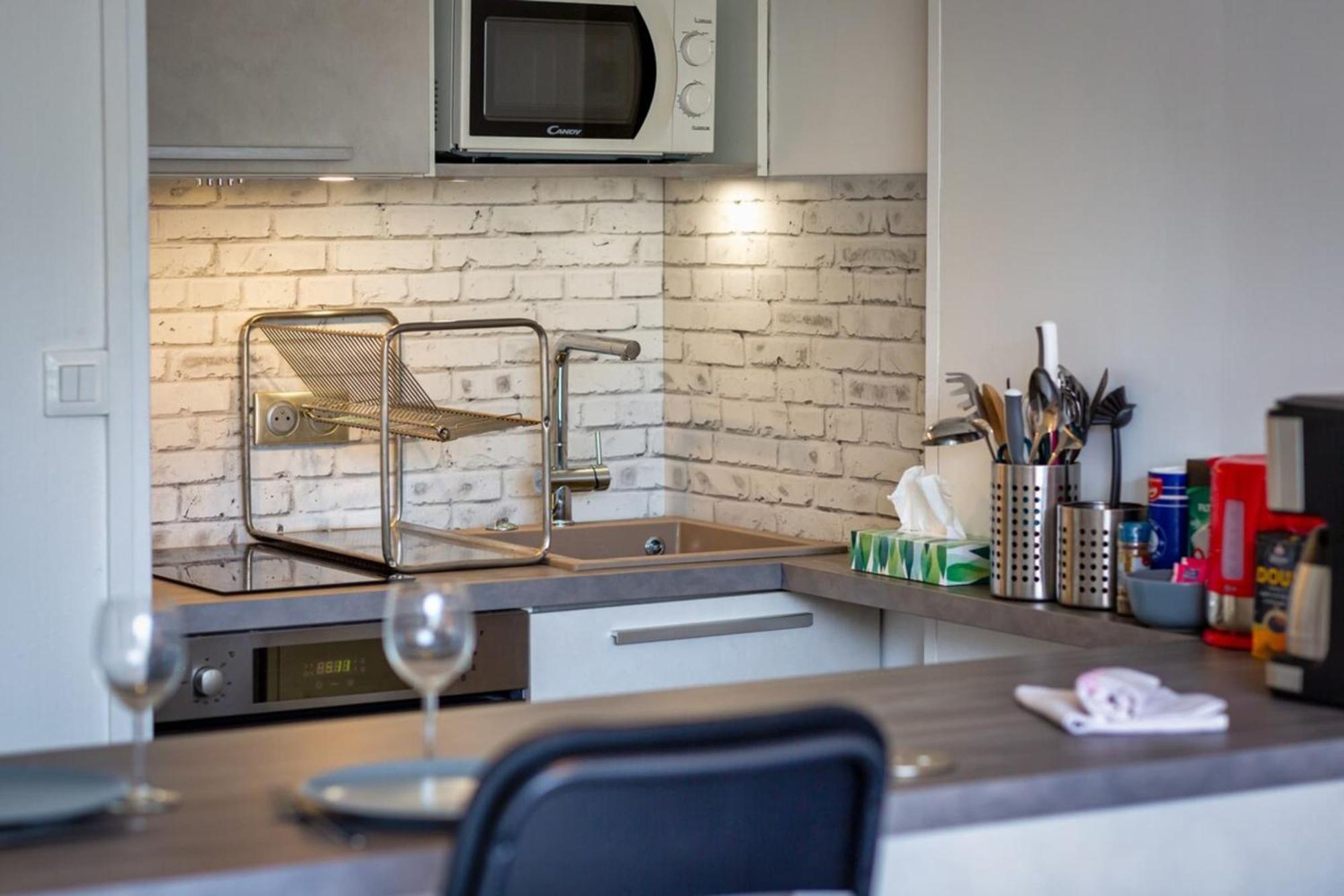 Olivia Studio Avec Place De Parking Rouen Eksteriør bilde